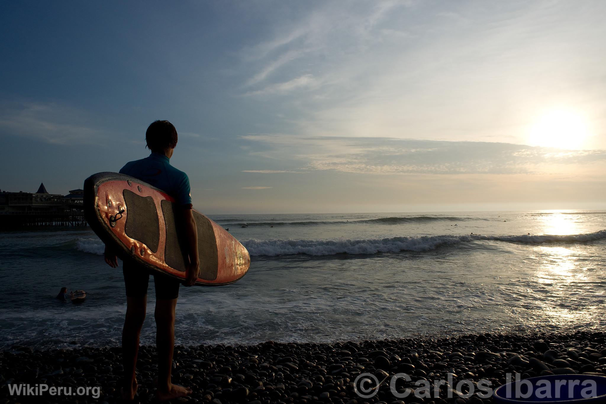 Surf  la plage Makaha