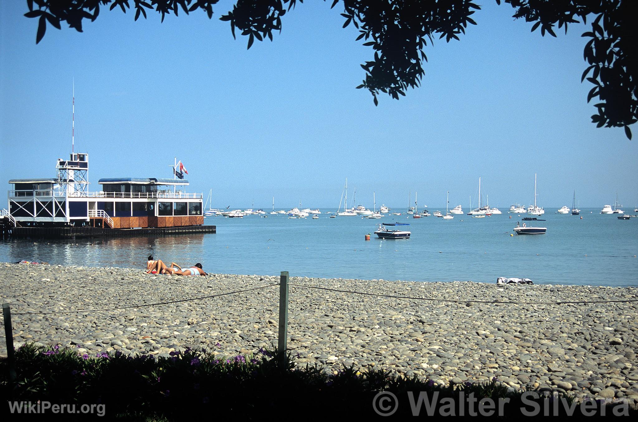 Plage Cantolao, Callao