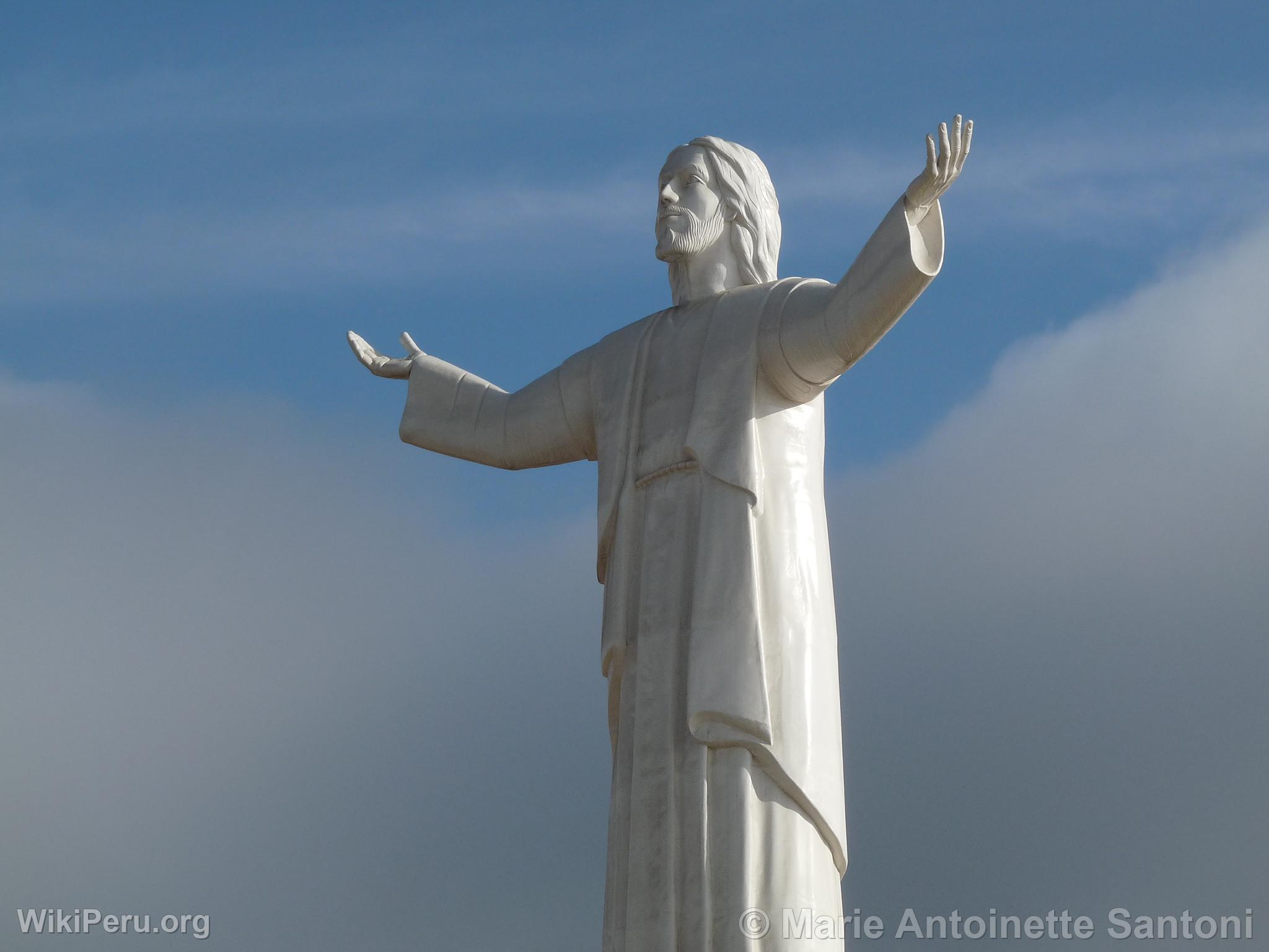 Le Christ du Pacifique, Lima