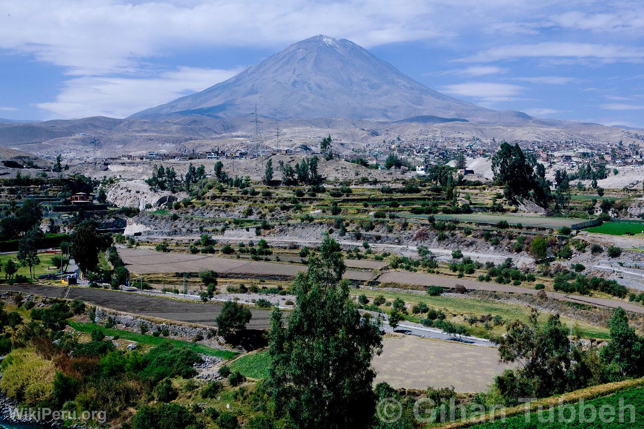 Volcan Misti et campagne d'Arequipa