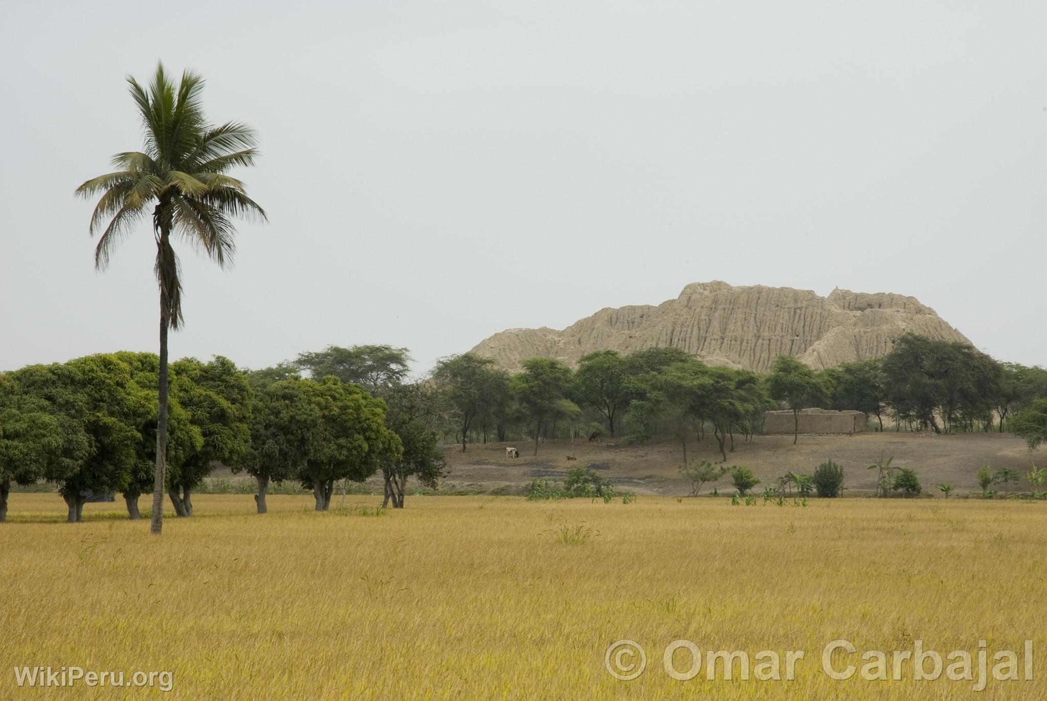 Valle des Pyramides de Tcume