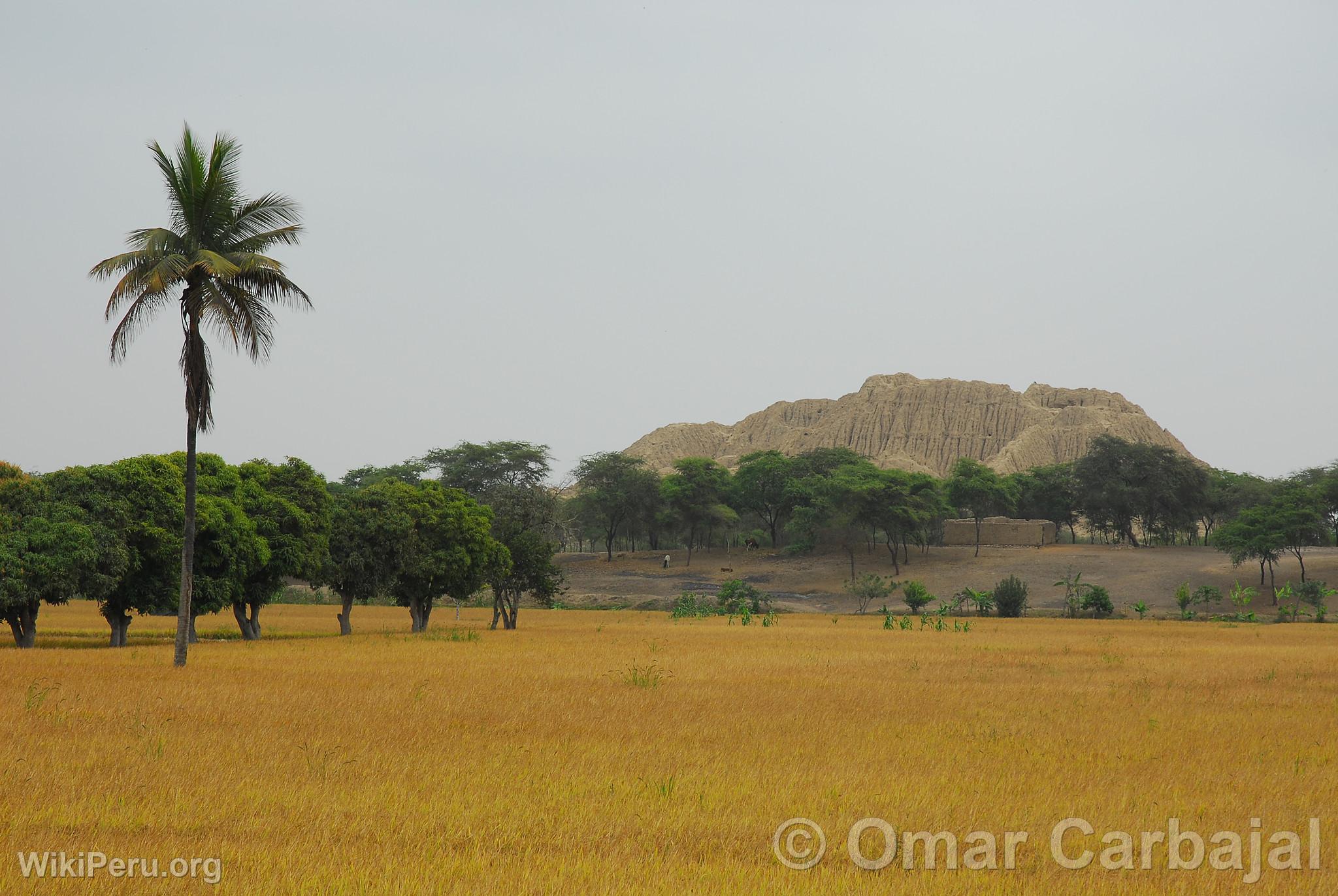 Valle des Pyramides de Tcume