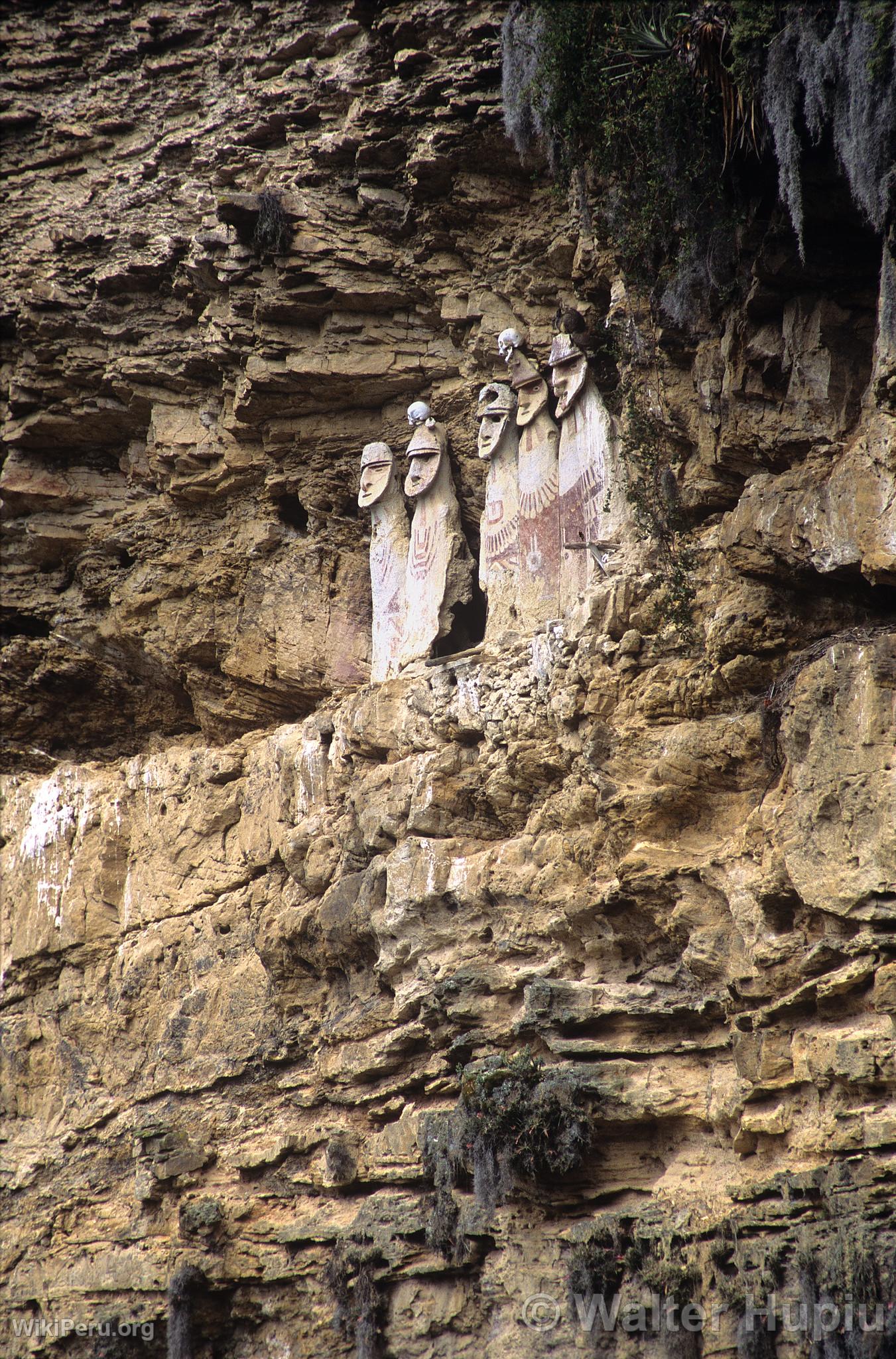 Sarcophages de Karajia