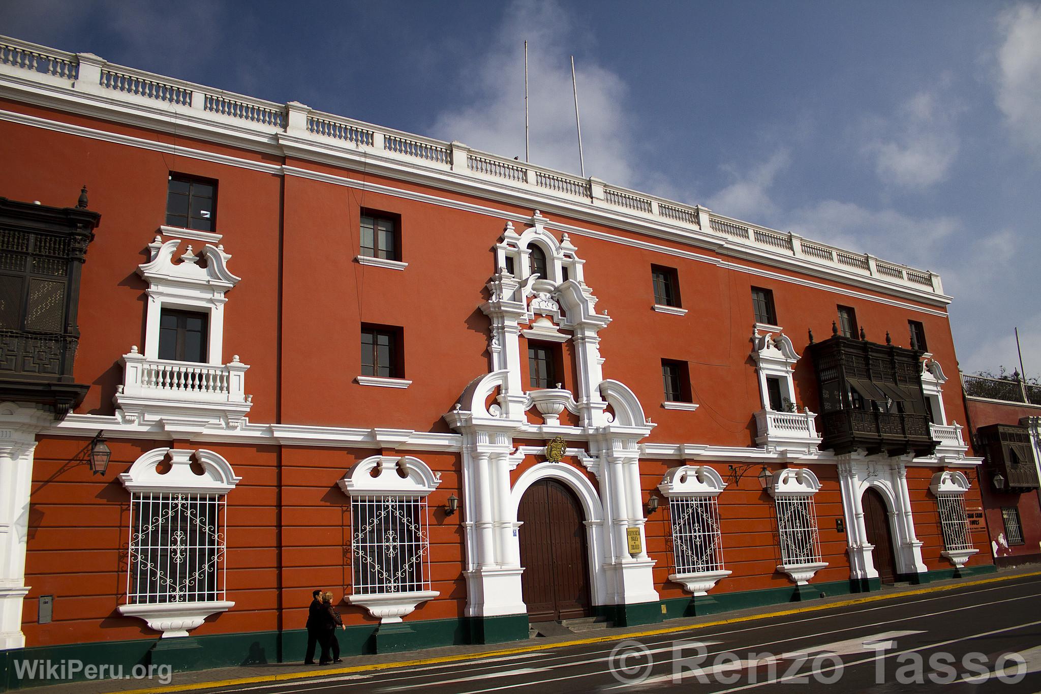 Place d'Armes, Trujillo