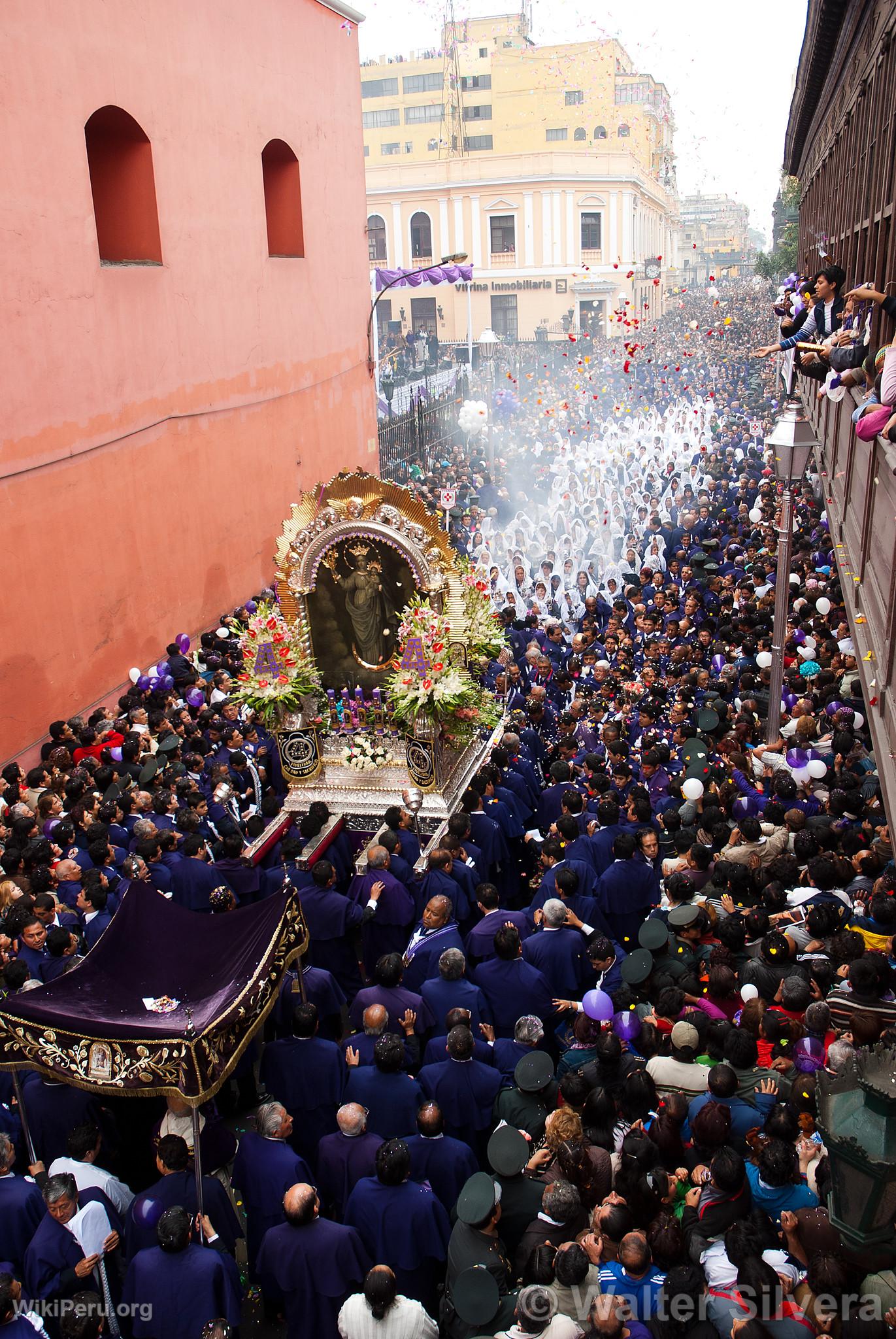 Procession du Seigneur des Miracles