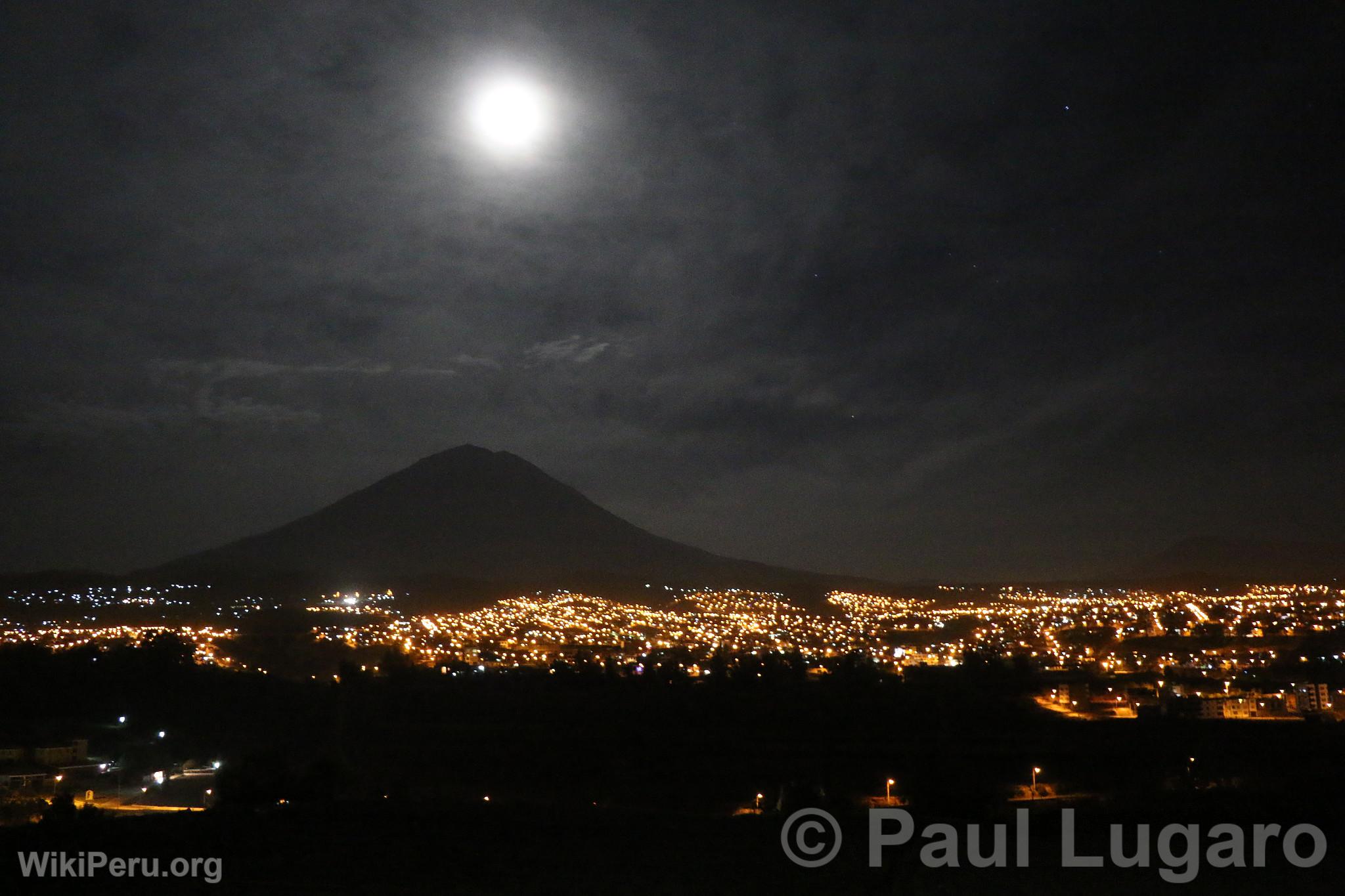 Vue de la ville avec le Misti, Arequipa