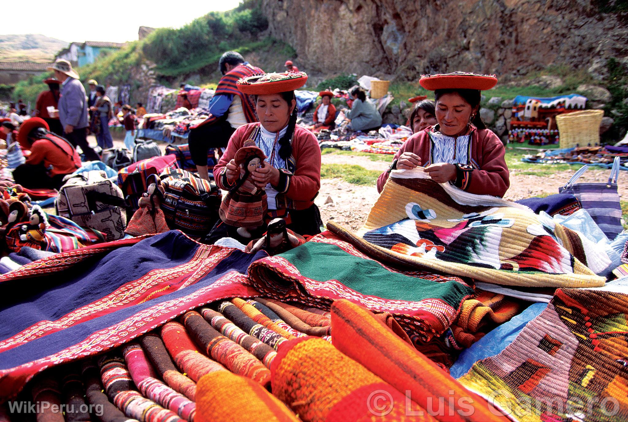 Vente d'artisanat  Chincheros