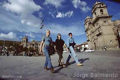 Touriste sur la Place d'Armes, Cuzco