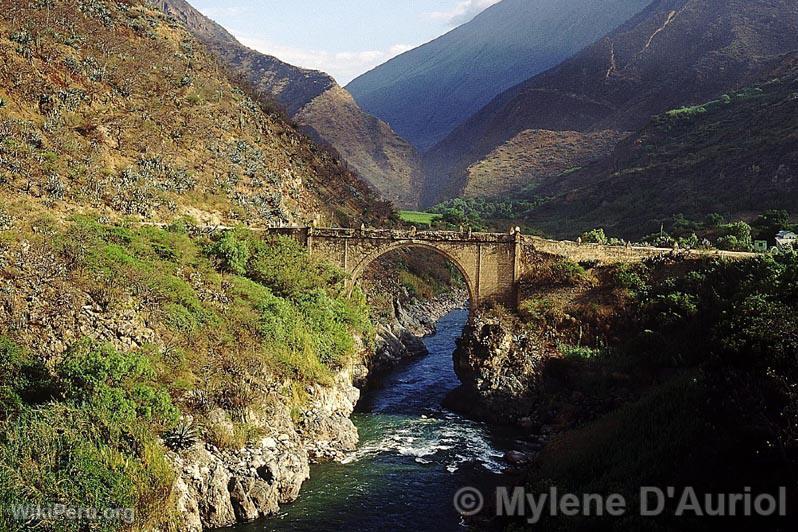 Pont sur le fleuve Pachachaca, Apurmac