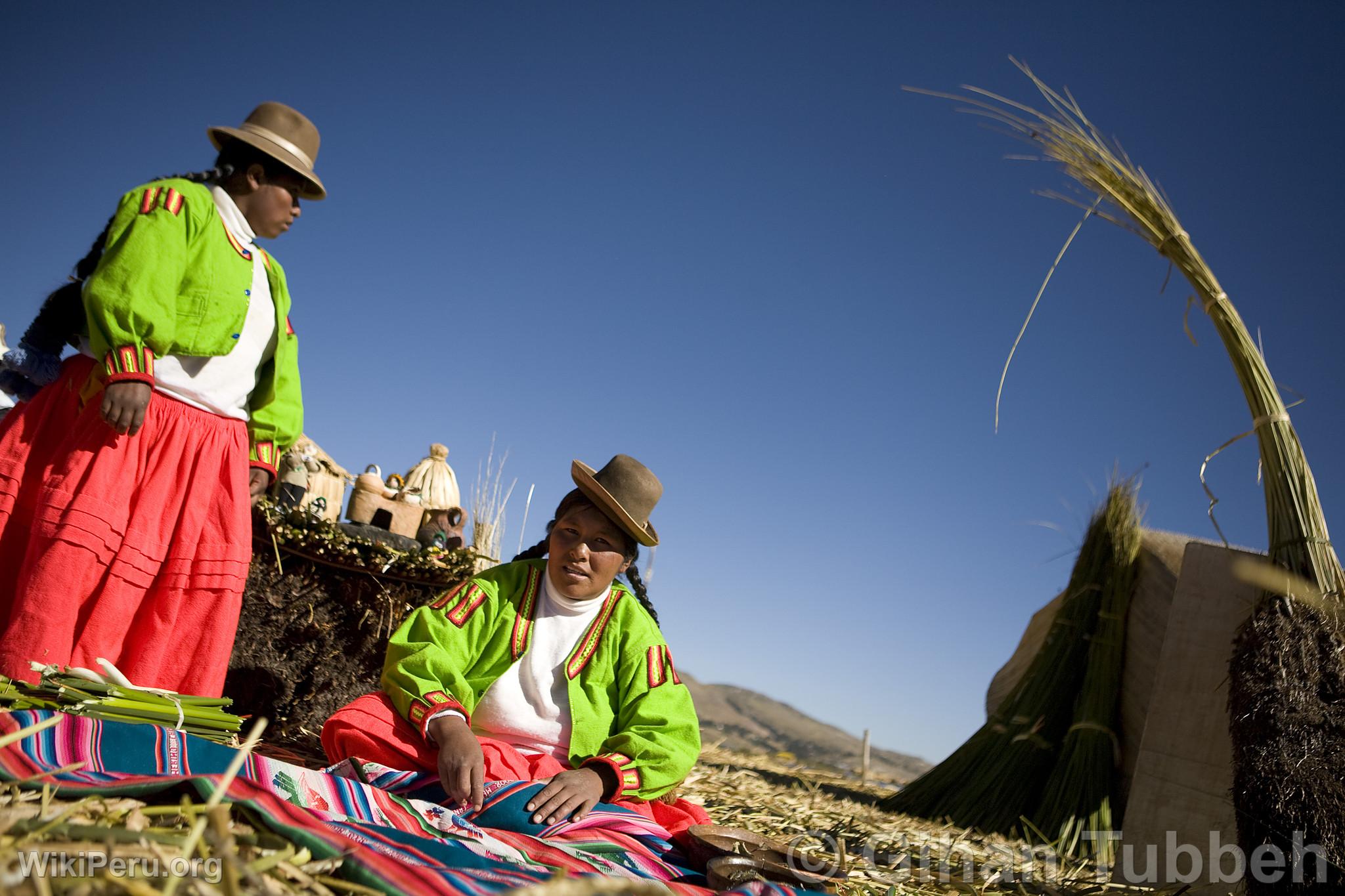 Femmes des les Uros