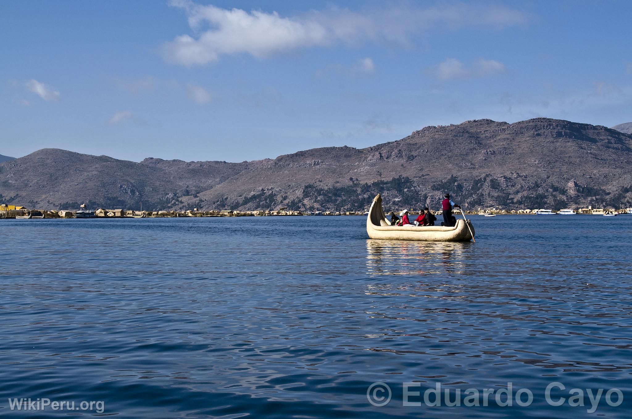 Touristes au Lac Titicaca