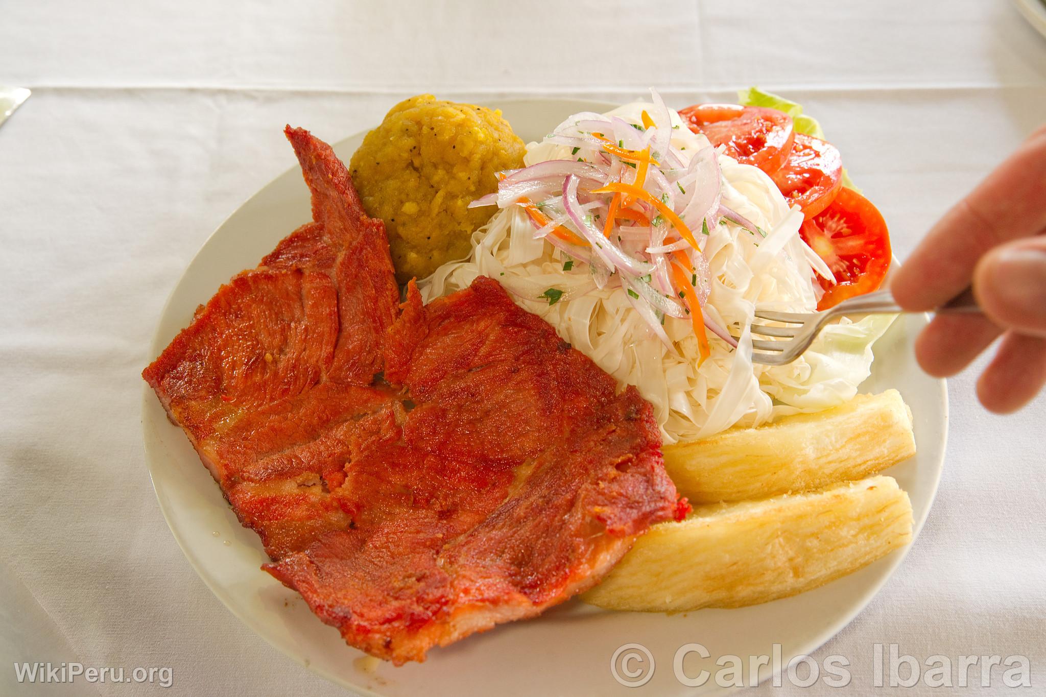 Chonta, tacacho et cecina