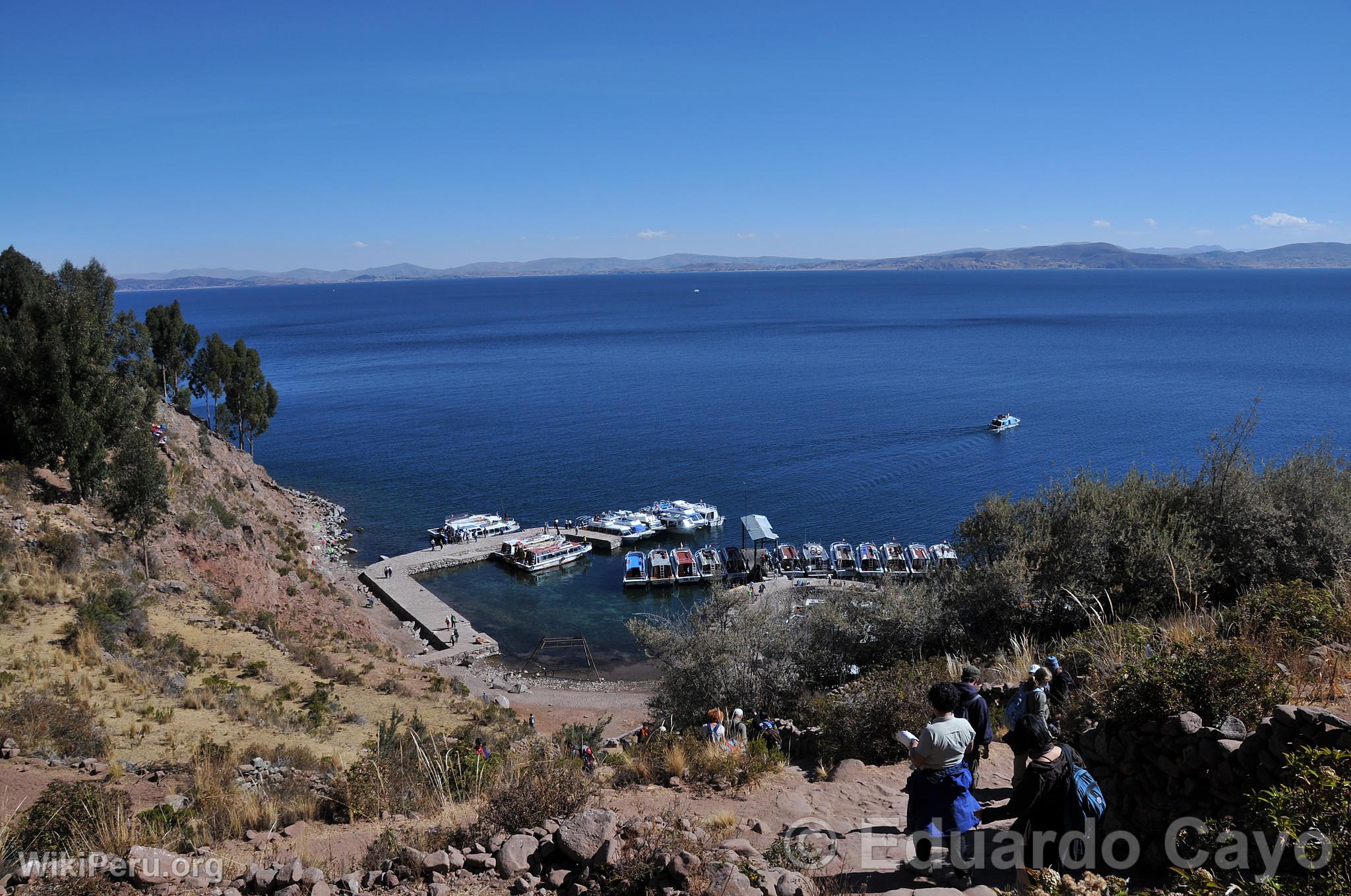 Touristes sur l'le de Taquile