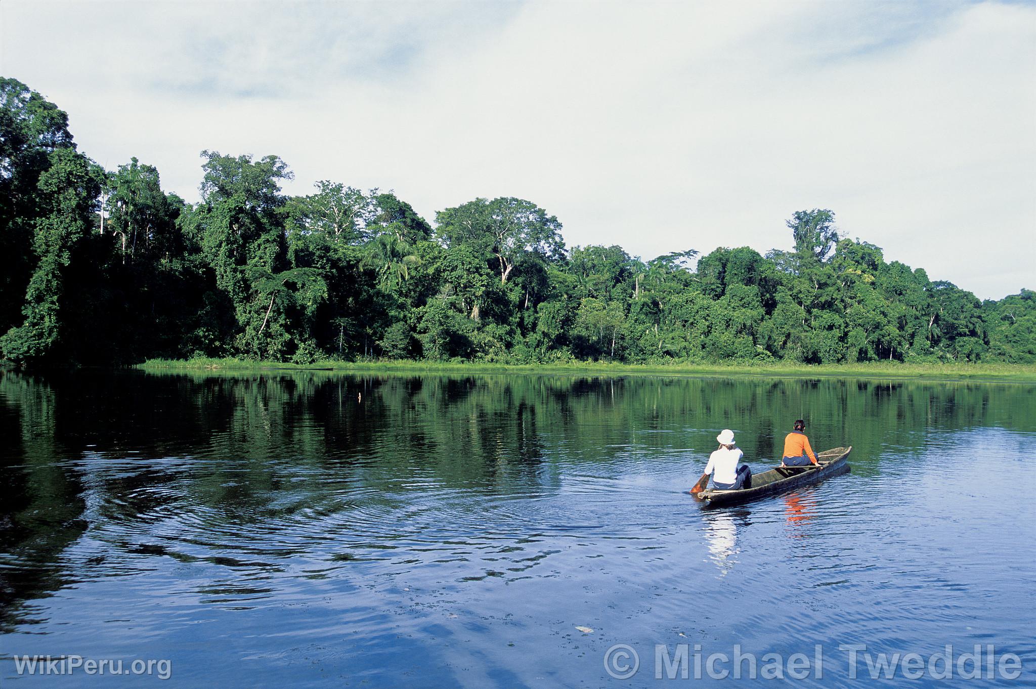 Touristes au Lac Tres Vhimbadas