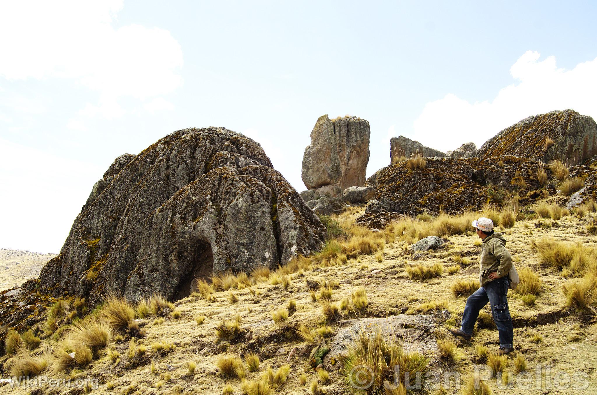 Fort de roches de Sachapite