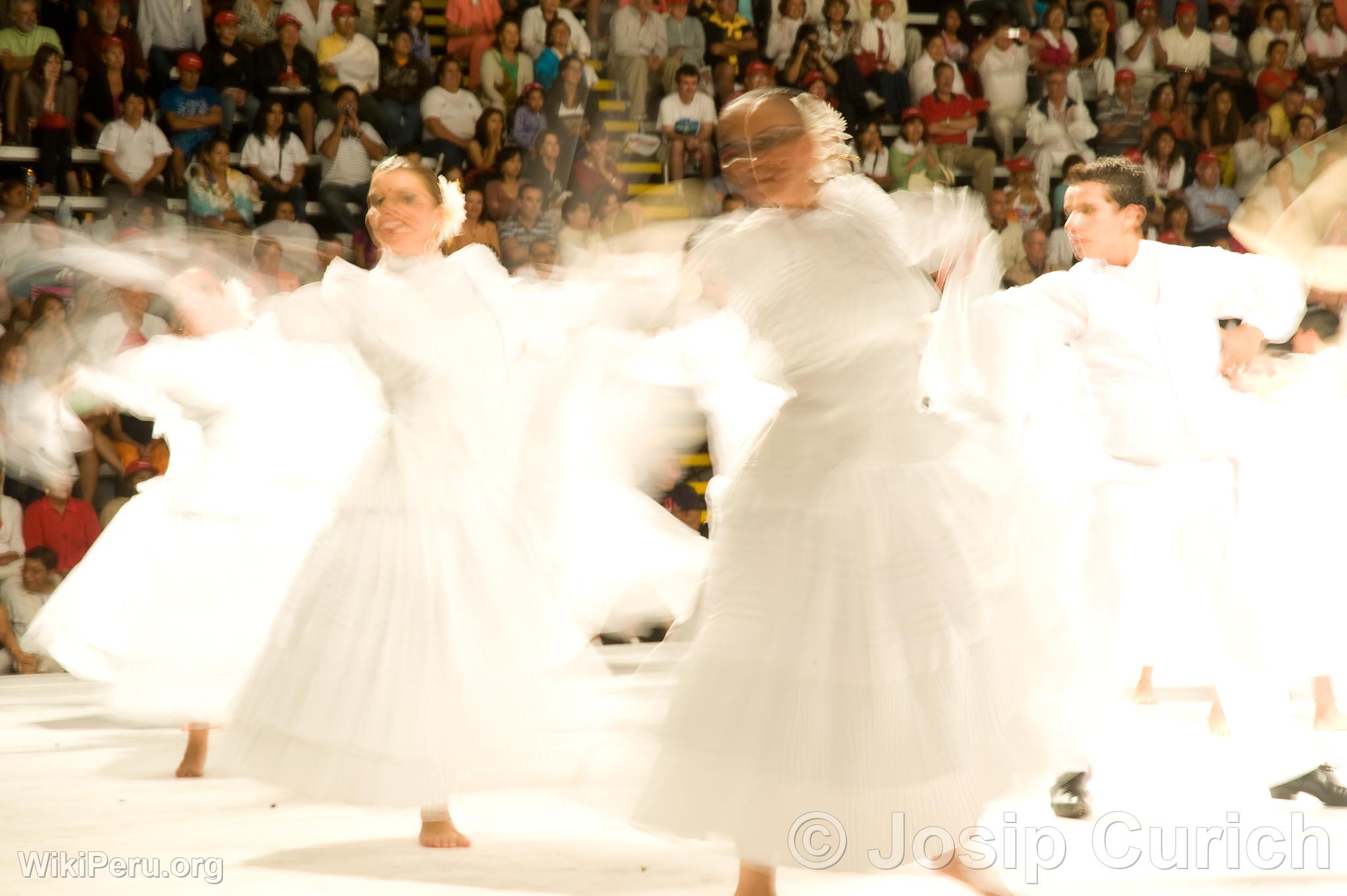 Exposition de danse Marinera