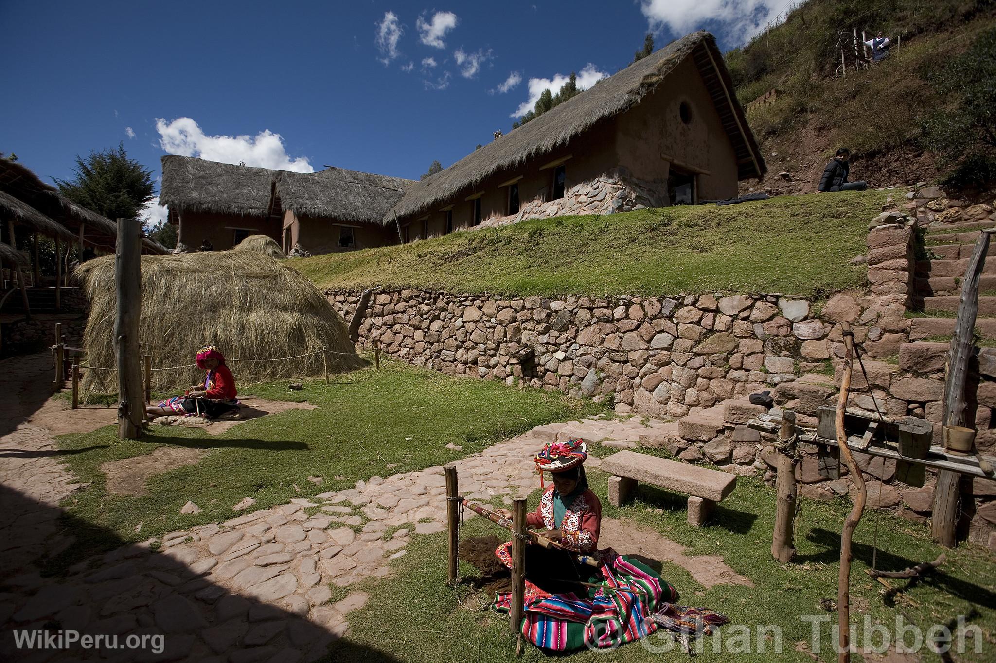 Artesanas du Cusco