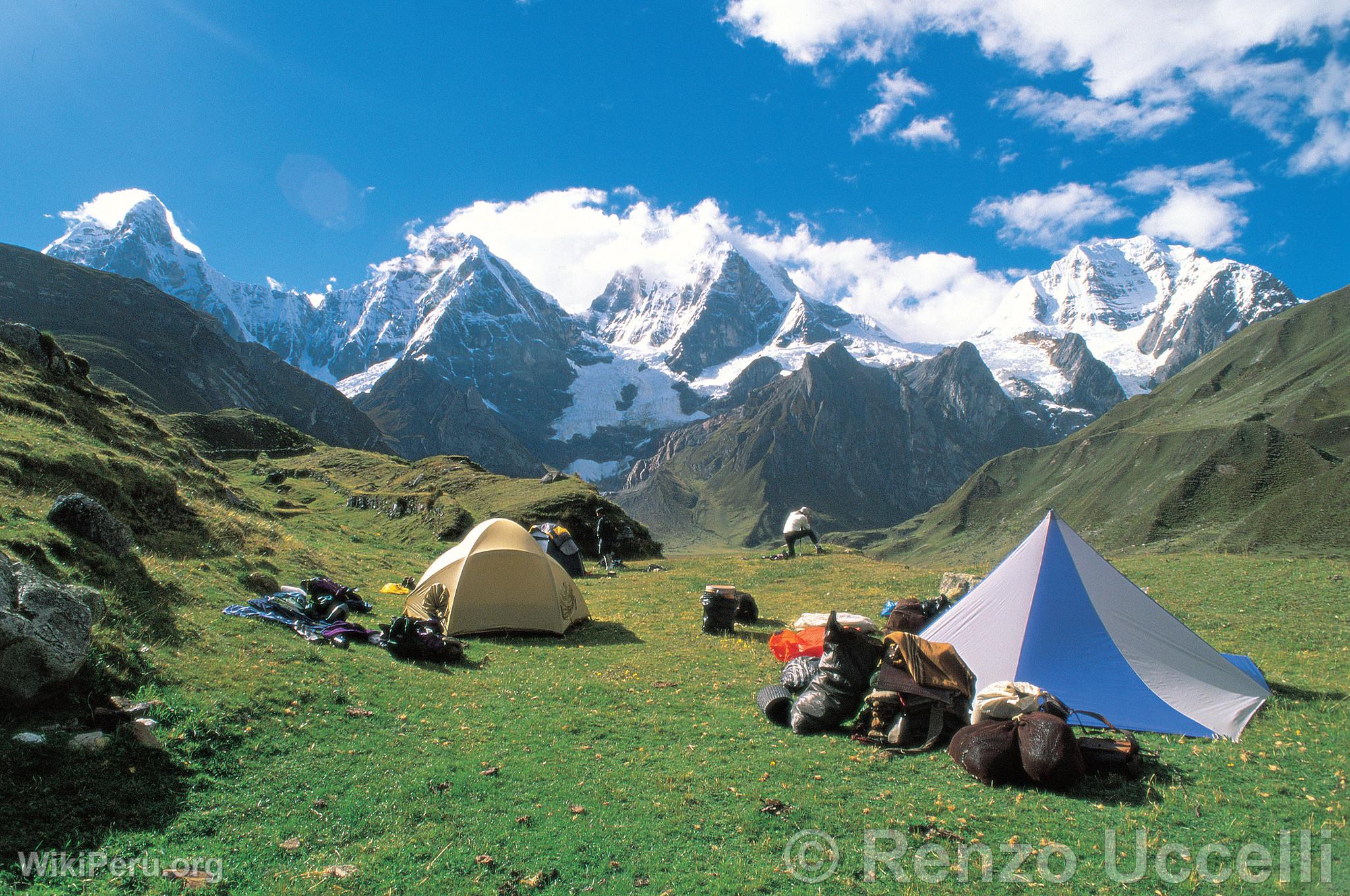 Carhuacocha dans la Cordillre de Huayhuash