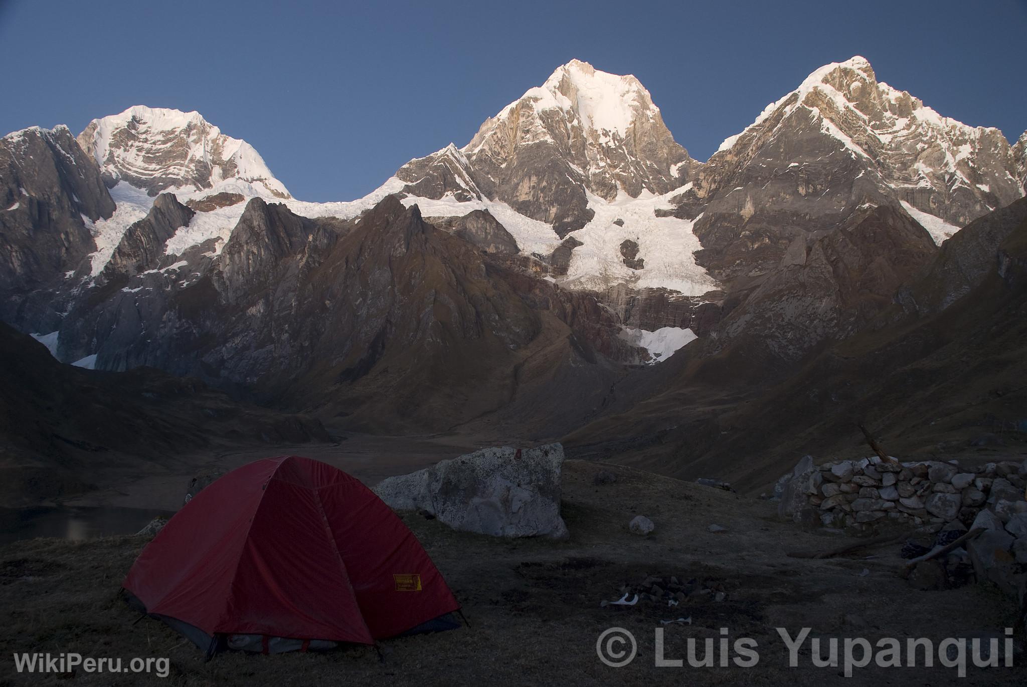 Campement dans la Cordillre de Huayhuash