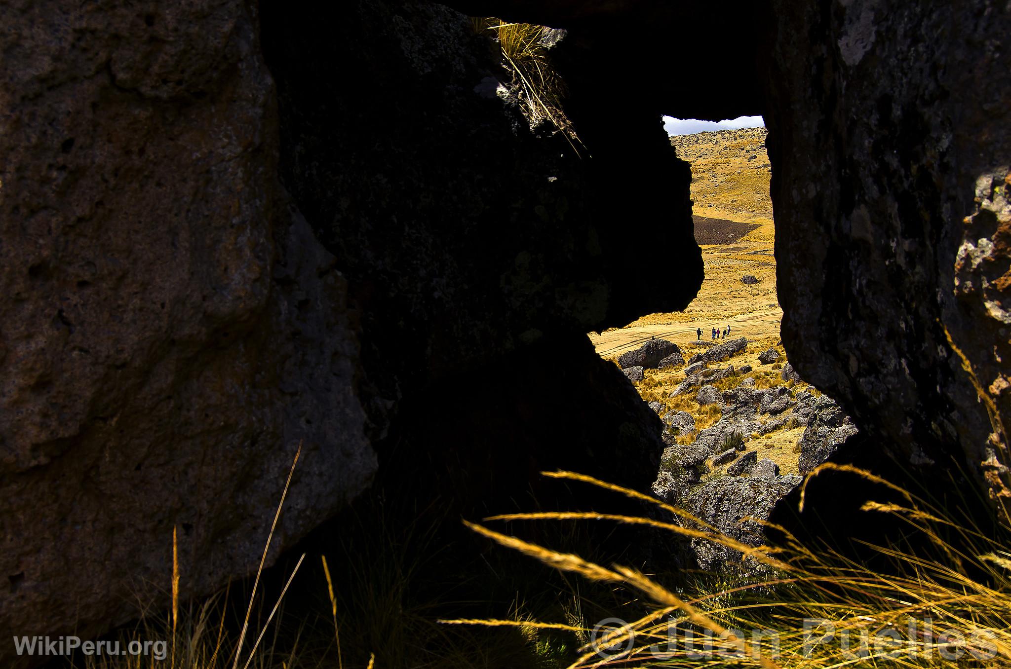 Fort de roches de Sachapite