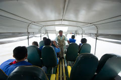 Touristes sur le fleuve Amazonas