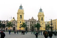 La cathdrale de Lima sur la Plaza de Armas