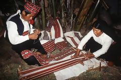 Tisseurs sur l'Ile de Taquile