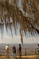 Touristes aux Cerros de Amotape