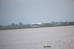 Hydravion sur le Rio Amazonas