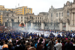 Procession du Seigneur des Miracles