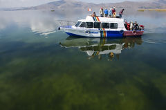 Touristes au Lac Titicaca