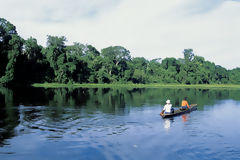 Touristes au Lac Tres Vhimbadas