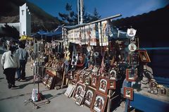 Kiosque de vente d'objets religieux  Tarma